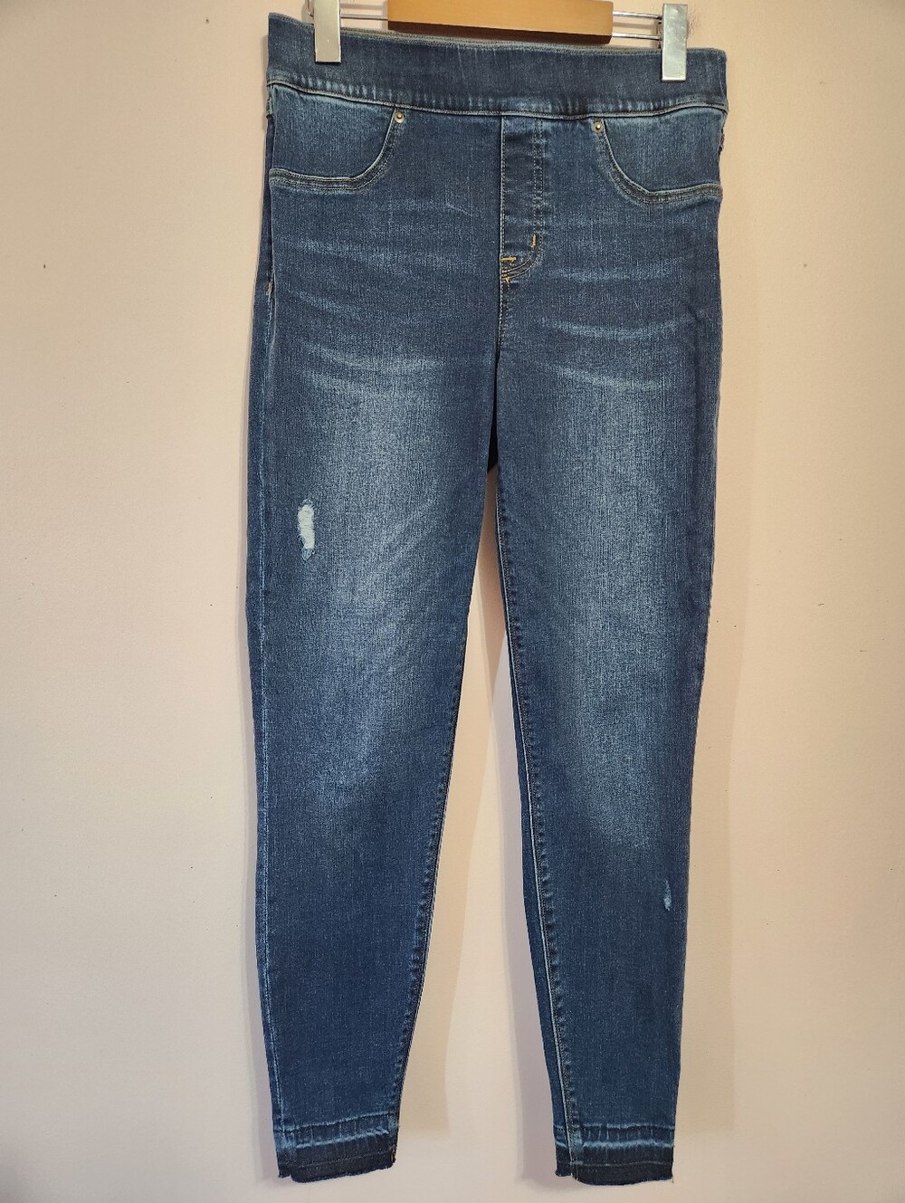 Spanx Distressed Raw Hem Shaping Denim Leggings Jeggings Medium Wash M 20203R